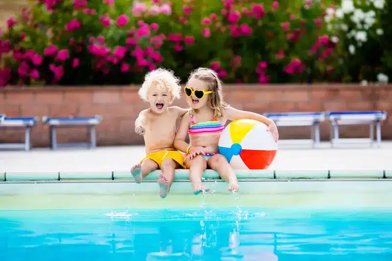 Checklist vakantie met kinderen https://www.zonvakantiemoment.nl/app/uploads/2024/04/Checklist-vakantie-met-kinderen.webp