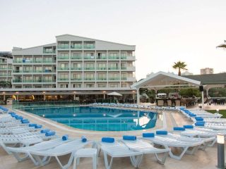 https://www.zonvakantiemoment.nl/app/uploads/2024/04/Falcon-Hotel-320x240.jpg