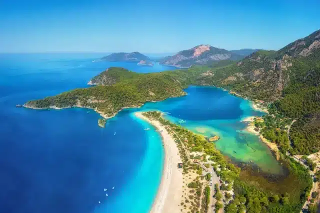 https://www.zonvakantiemoment.nl/app/uploads/2024/04/blog-stranden-Oludeniz-640x426.webp