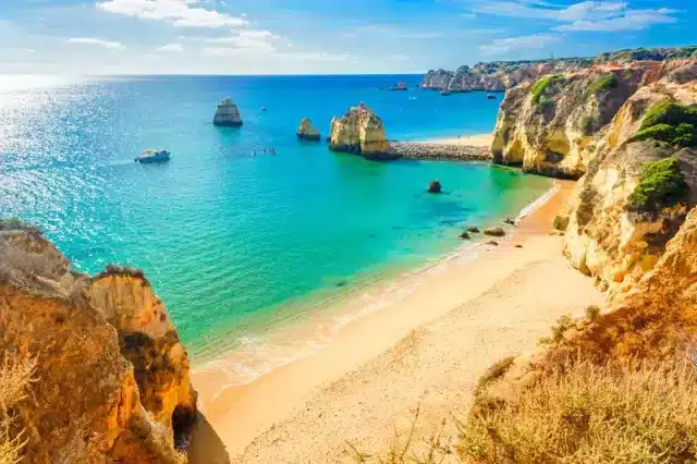 lagos 1 https://www.zonvakantiemoment.nl/app/uploads/2024/04/lagos-1-640x426.webp