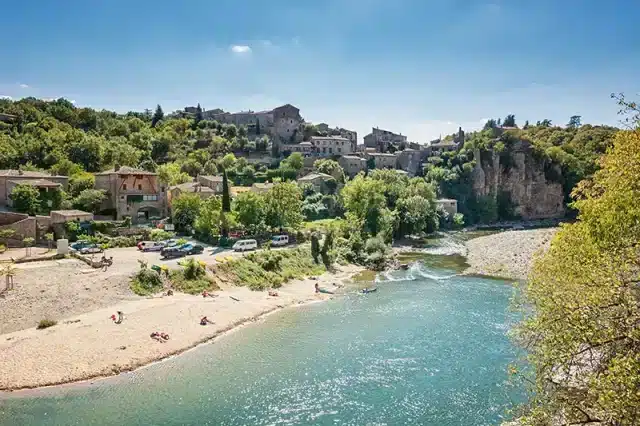 Foto 6 Balazuc Ardeche https://www.zonvakantiemoment.nl/app/uploads/2024/05/Foto-6-Balazuc-Ardeche-640x426.webp